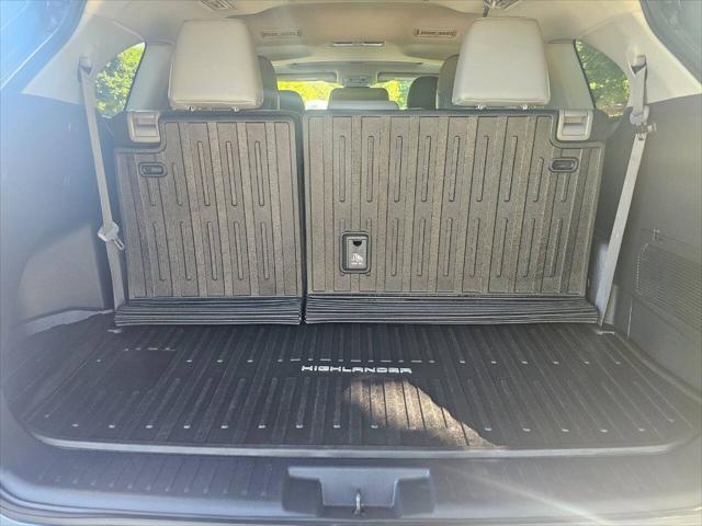 used 2020 Toyota Highlander car, priced at $27,988