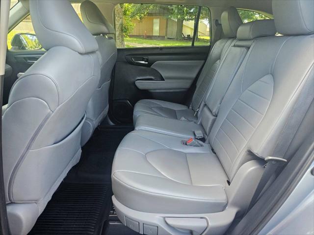 used 2020 Toyota Highlander car, priced at $27,988