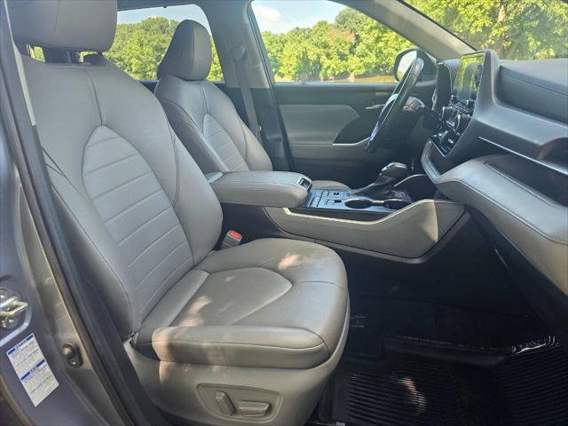 used 2020 Toyota Highlander car, priced at $27,988