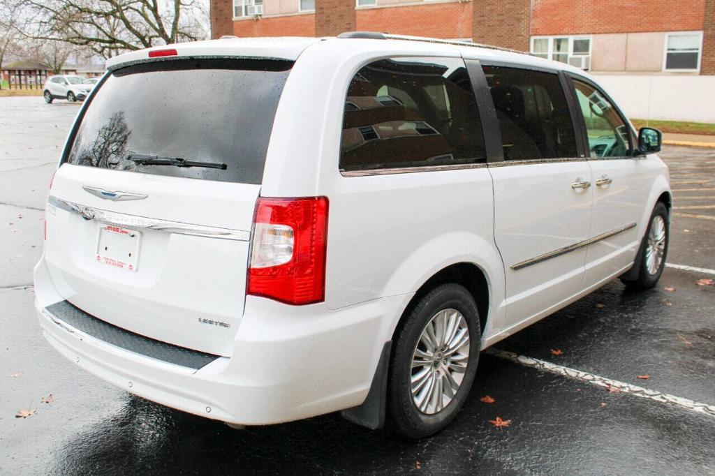 used 2014 Chrysler Town & Country car, priced at $11,988