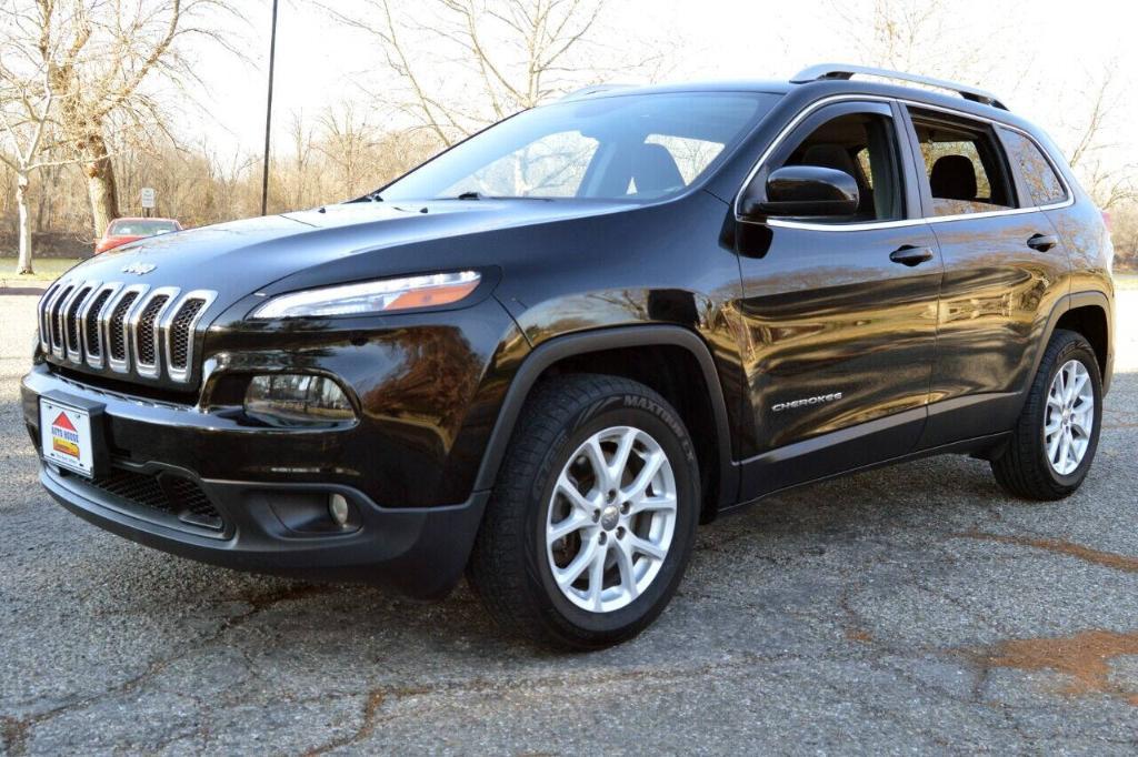 used 2017 Jeep Cherokee car, priced at $13,988