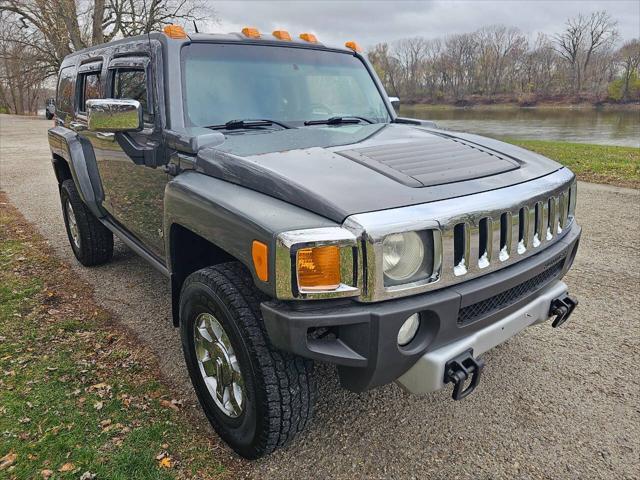 used 2008 Hummer H3 car, priced at $9,988