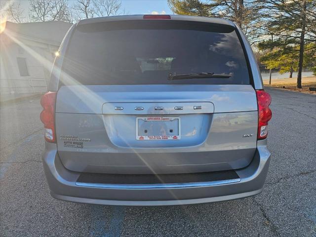 used 2014 Dodge Grand Caravan car, priced at $12,988