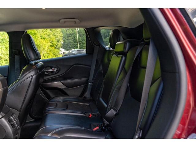 used 2019 Jeep Cherokee car, priced at $12,995