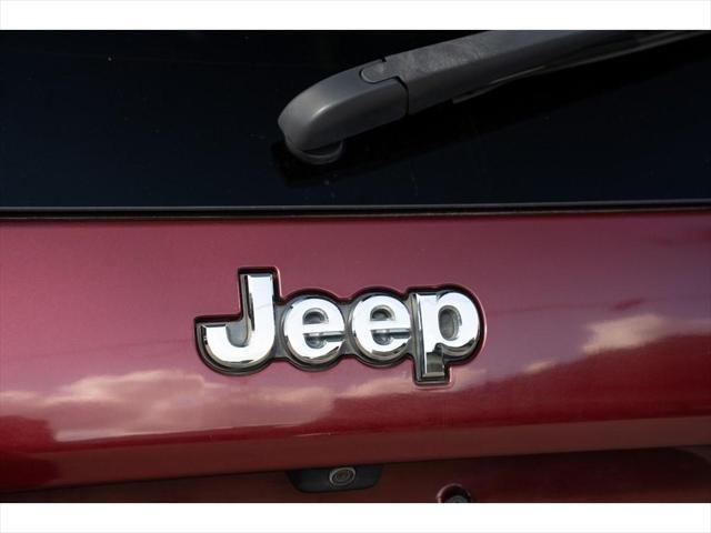 used 2019 Jeep Cherokee car, priced at $12,995