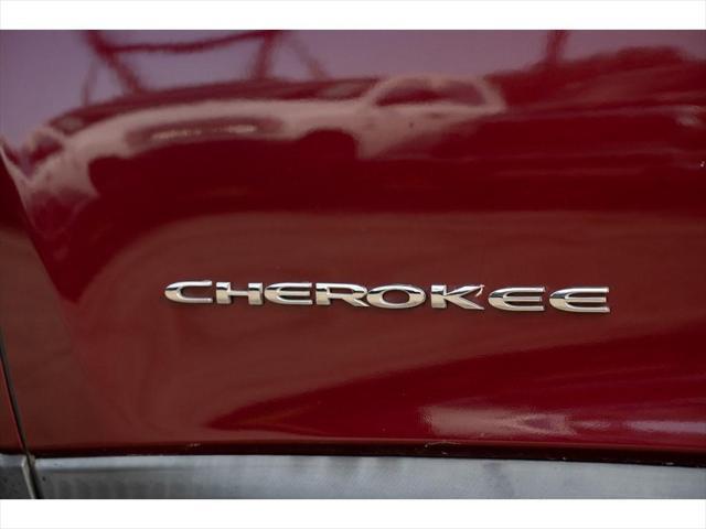 used 2019 Jeep Cherokee car, priced at $12,995