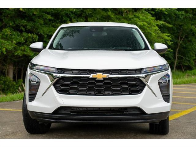 used 2024 Chevrolet Trax car, priced at $20,995
