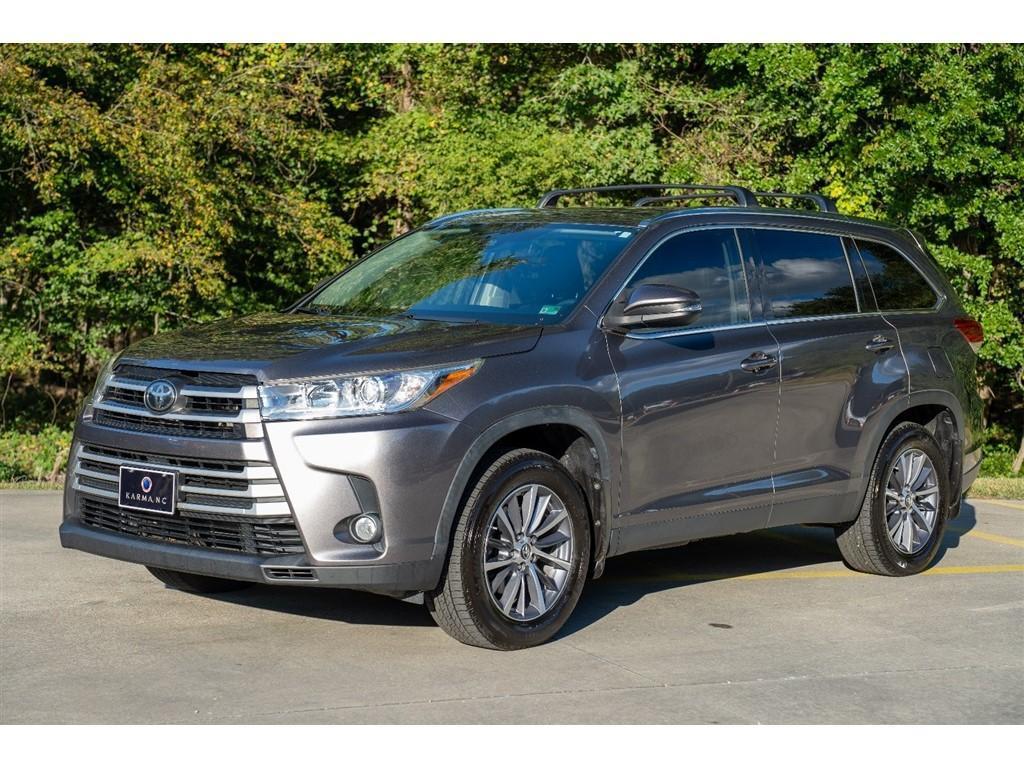 used 2019 Toyota Highlander car, priced at $29,995
