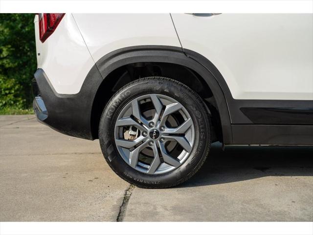 used 2024 Kia Seltos car, priced at $24,995