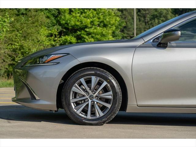 used 2020 Lexus ES 300h car, priced at $34,500