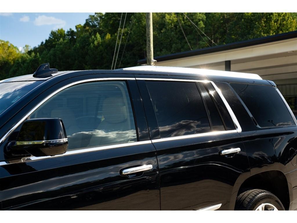 used 2017 Cadillac Escalade car, priced at $26,995