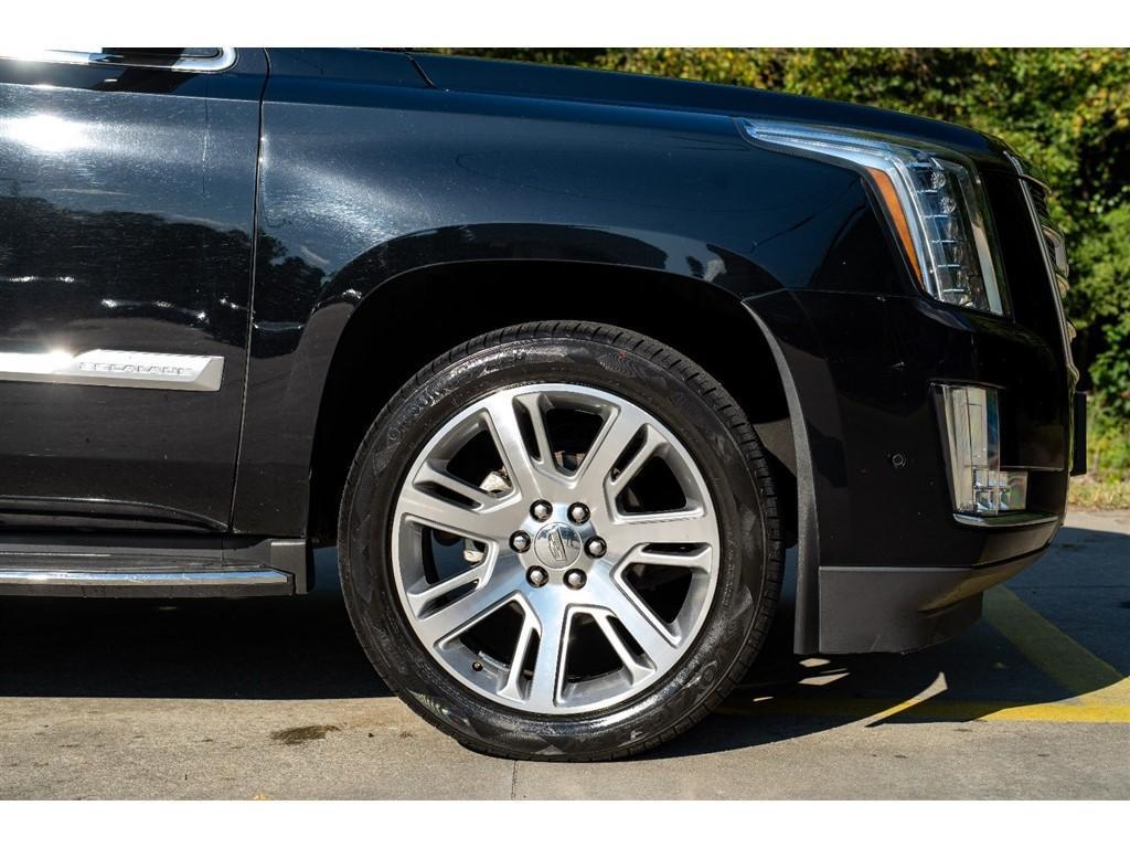 used 2017 Cadillac Escalade car, priced at $26,995