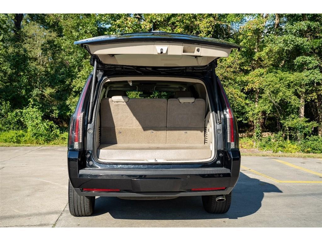 used 2017 Cadillac Escalade car, priced at $26,995