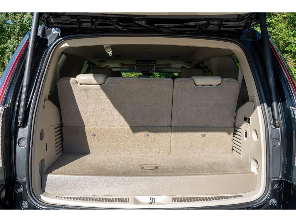 used 2017 Cadillac Escalade car, priced at $26,995