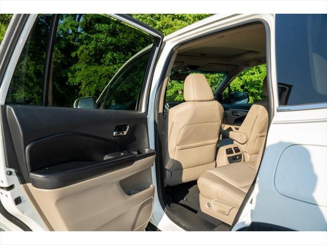 used 2016 Honda Pilot car, priced at $15,995