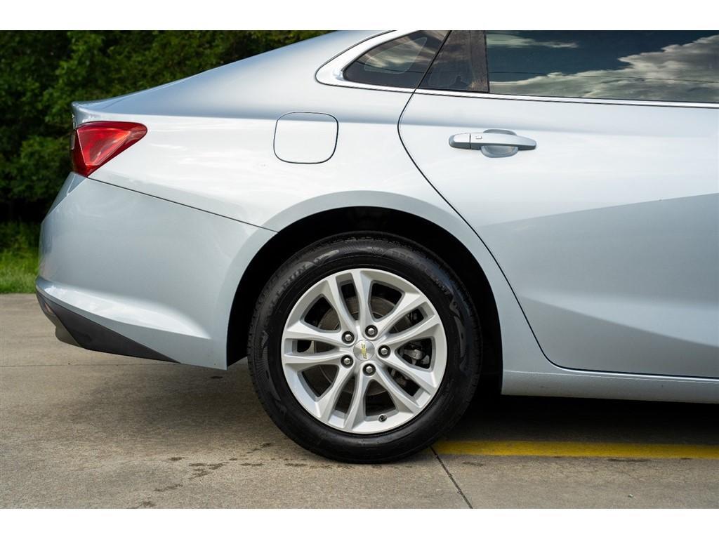used 2018 Chevrolet Malibu car, priced at $13,995
