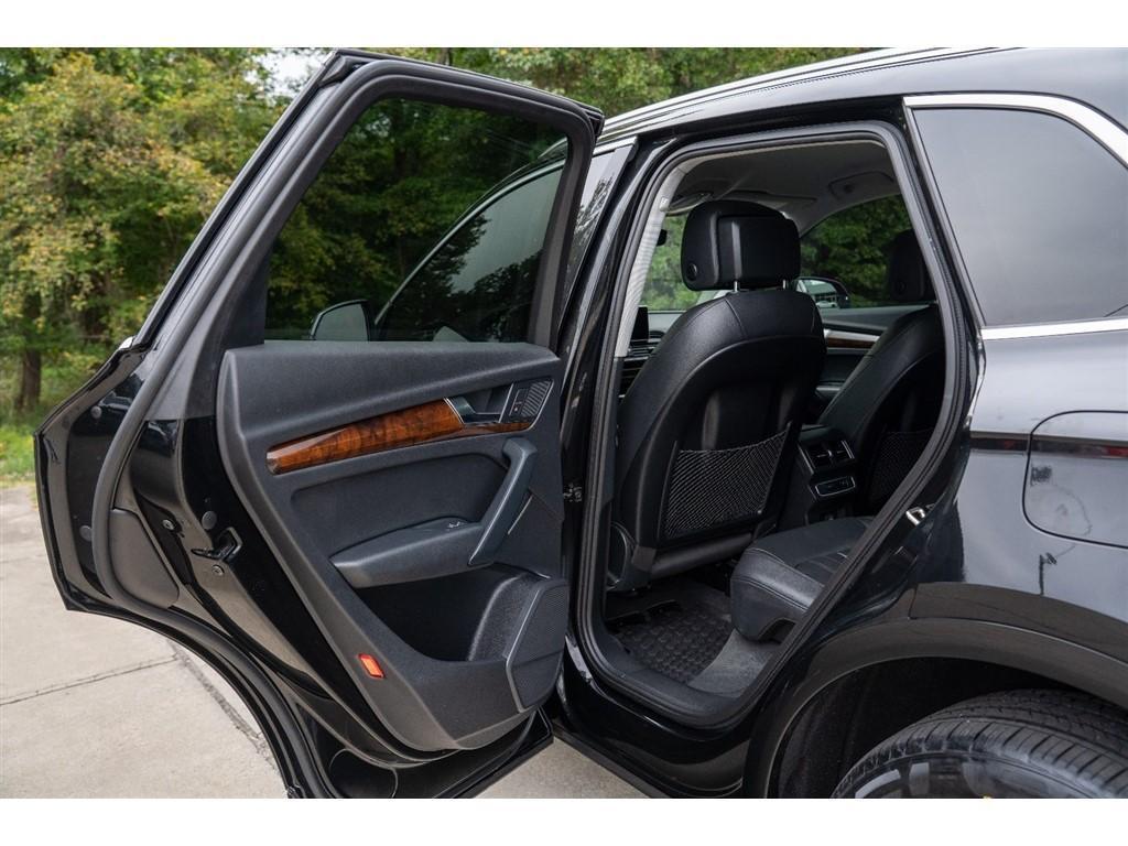 used 2020 Audi Q5 car, priced at $18,995