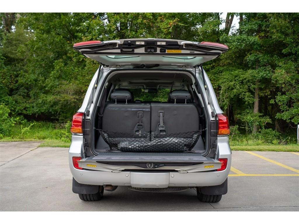 used 2009 Lexus LX 570 car, priced at $15,995