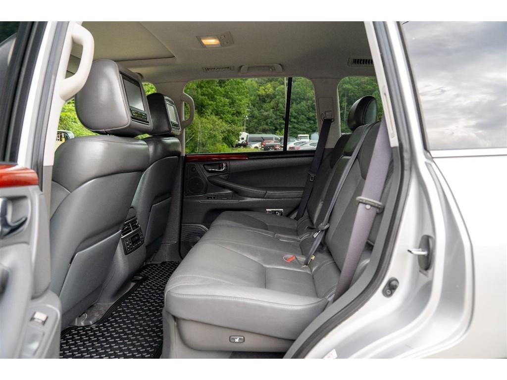 used 2009 Lexus LX 570 car, priced at $15,995