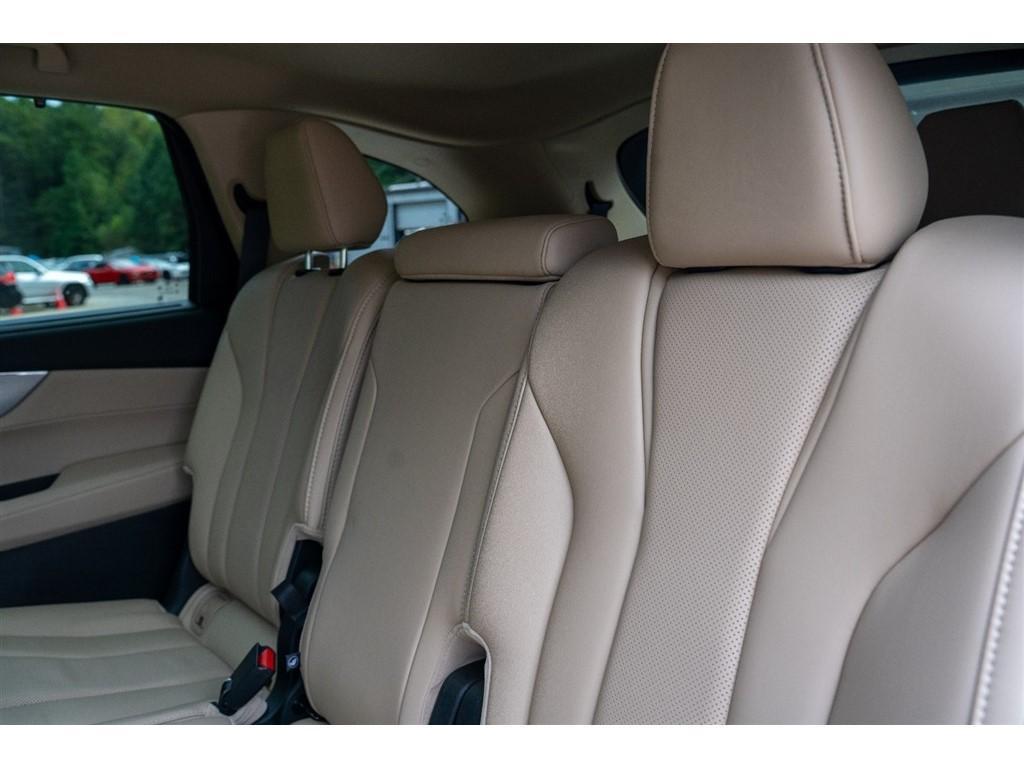 used 2022 Acura MDX car, priced at $36,995
