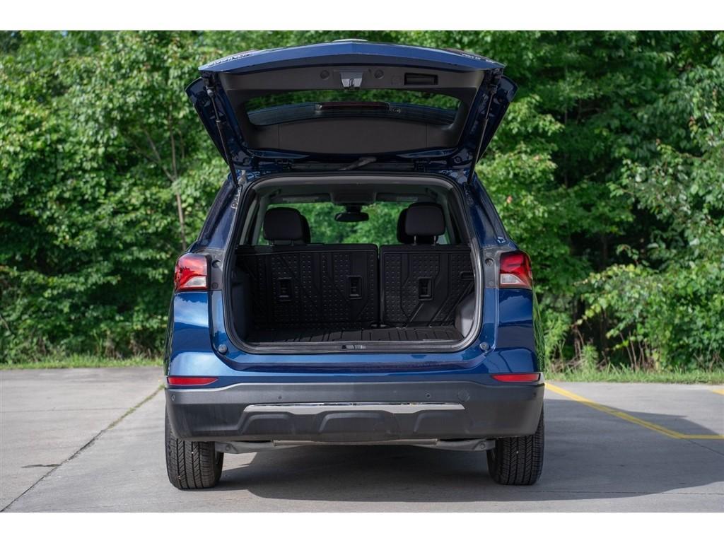 used 2023 Chevrolet Equinox car, priced at $22,995