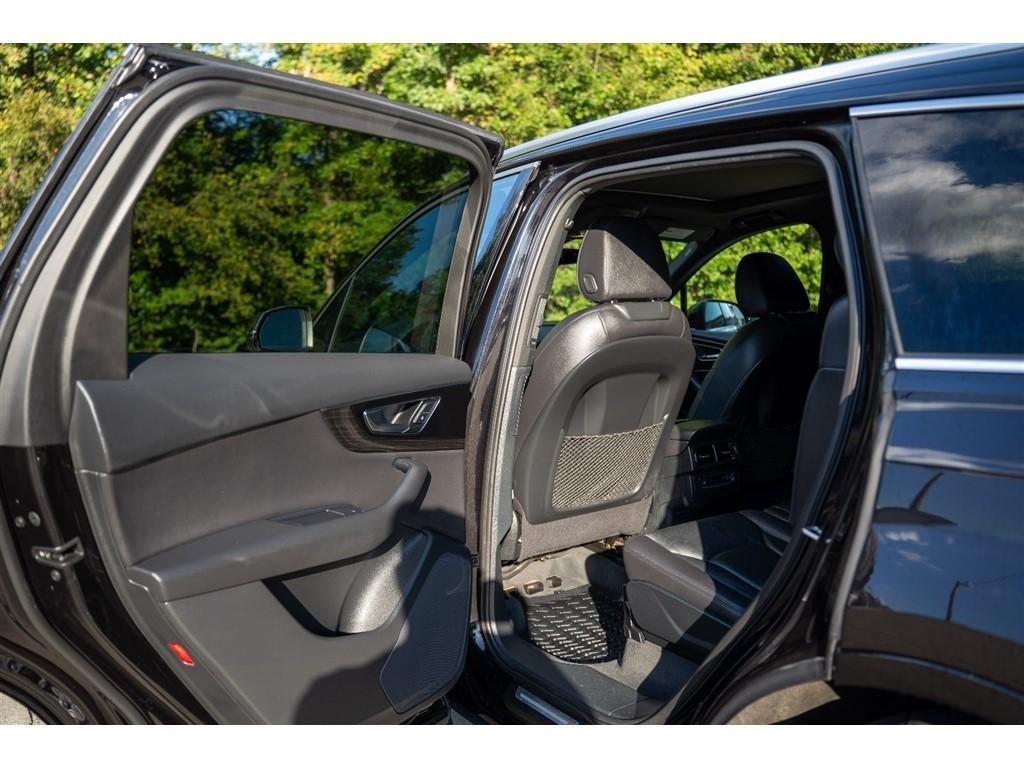 used 2017 Audi Q7 car, priced at $18,995