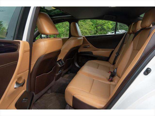 used 2021 Lexus ES 350 car, priced at $34,500