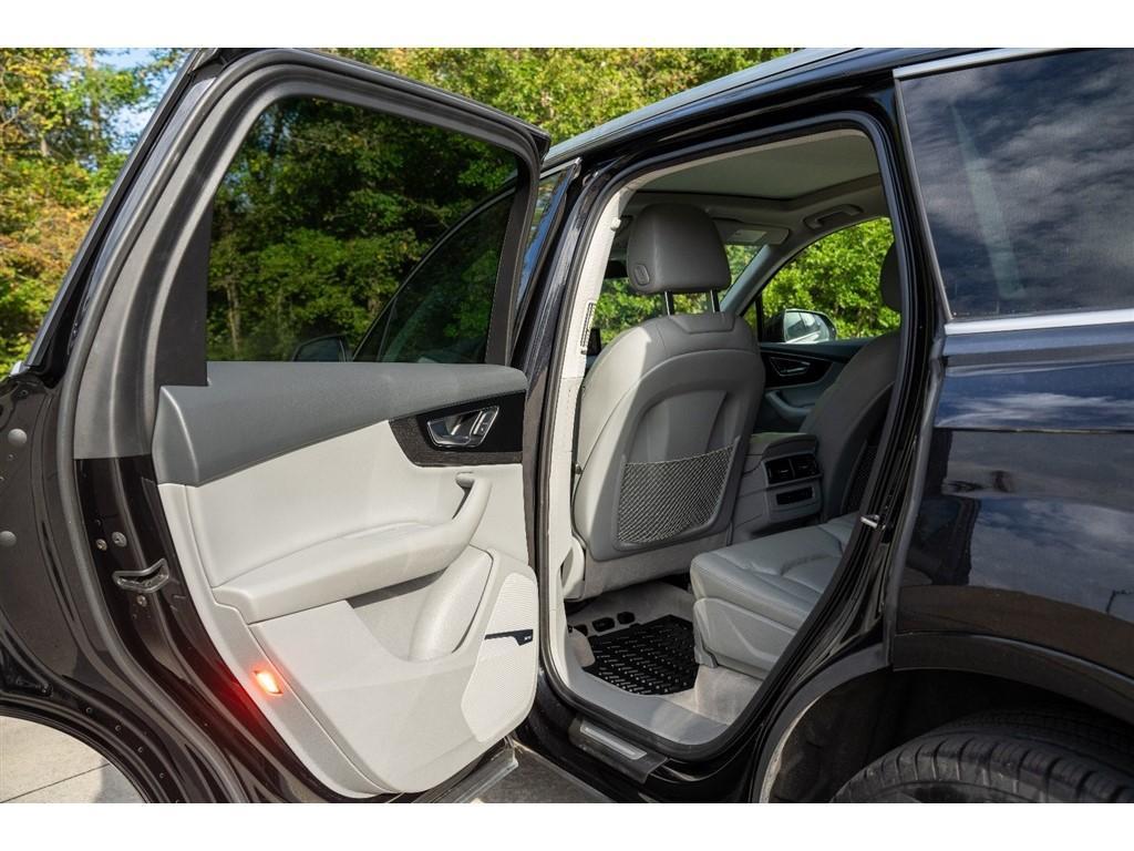 used 2019 Audi Q7 car, priced at $16,995