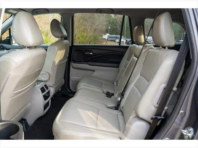 used 2019 Honda Pilot car, priced at $14,995