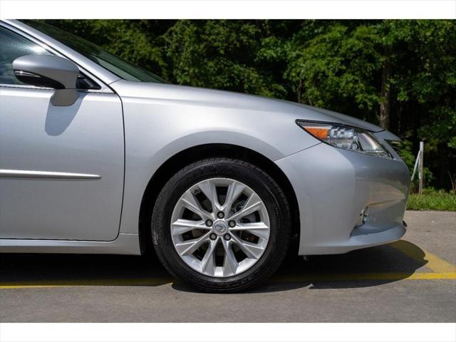 used 2014 Lexus ES 300h car, priced at $14,995