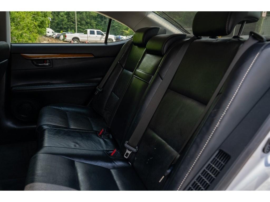 used 2014 Lexus ES 300h car, priced at $14,995