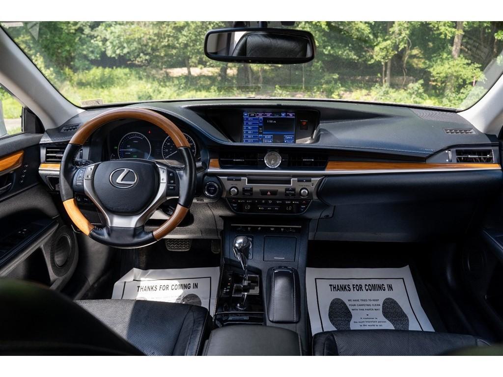 used 2014 Lexus ES 300h car, priced at $14,995