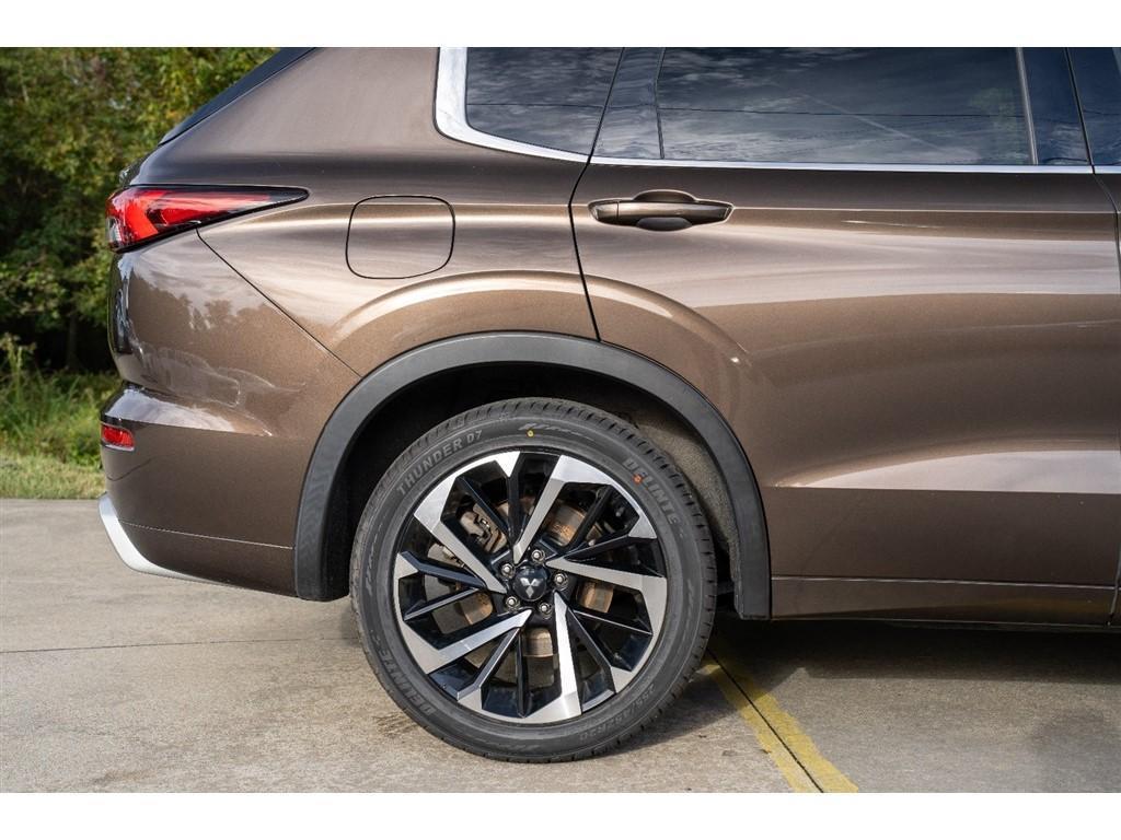used 2022 Mitsubishi Outlander car, priced at $23,995