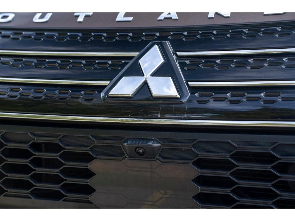 used 2022 Mitsubishi Outlander car, priced at $23,995