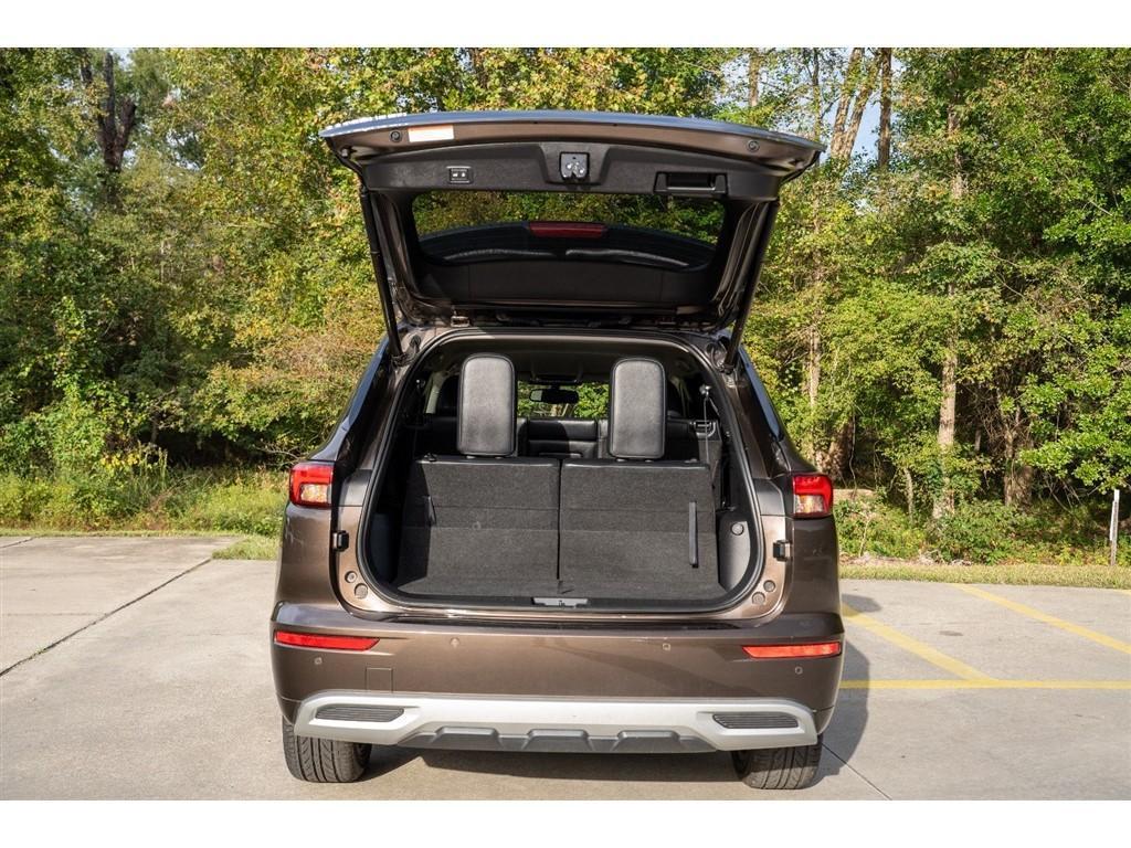 used 2022 Mitsubishi Outlander car, priced at $23,995