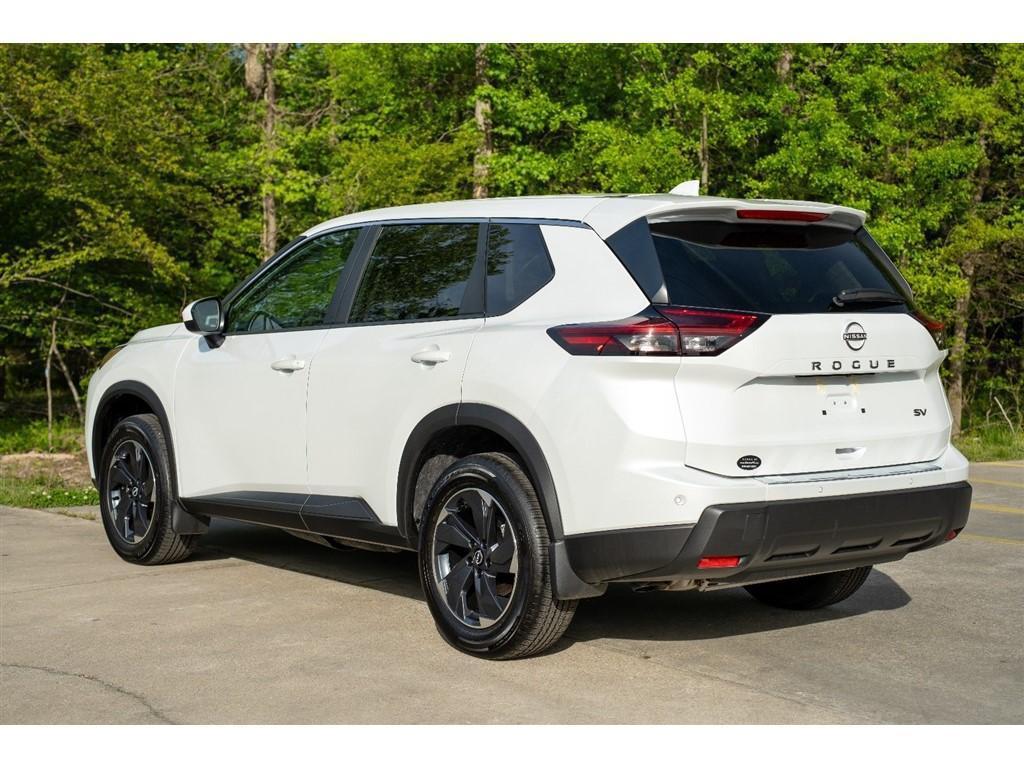 used 2024 Nissan Rogue car, priced at $27,995