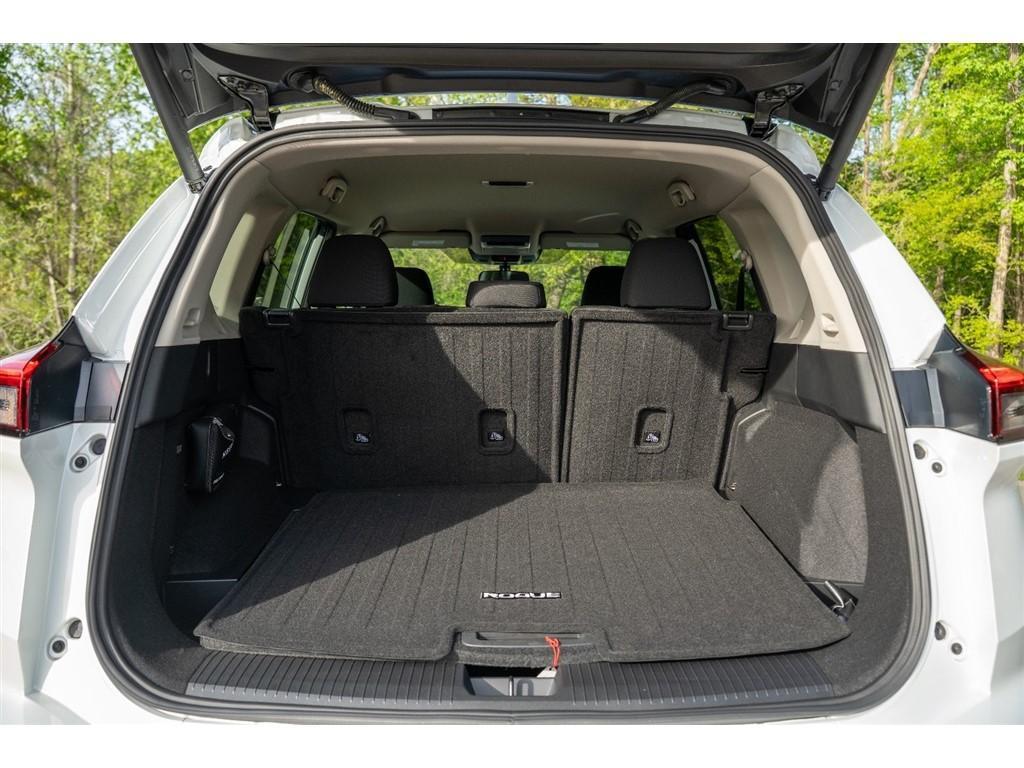 used 2024 Nissan Rogue car, priced at $27,995