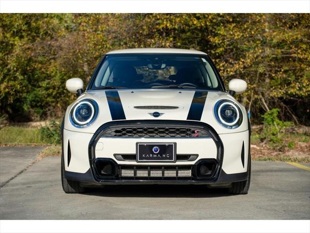 used 2022 MINI Hardtop car, priced at $23,895