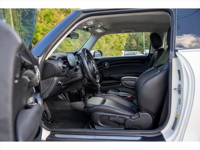 used 2022 MINI Hardtop car, priced at $23,895