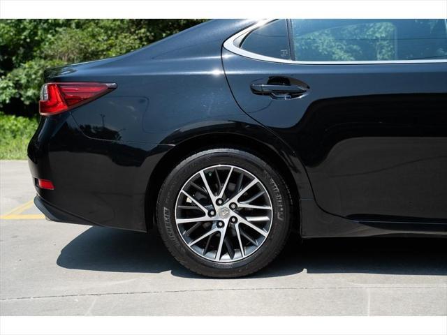 used 2017 Lexus ES 350 car, priced at $17,995