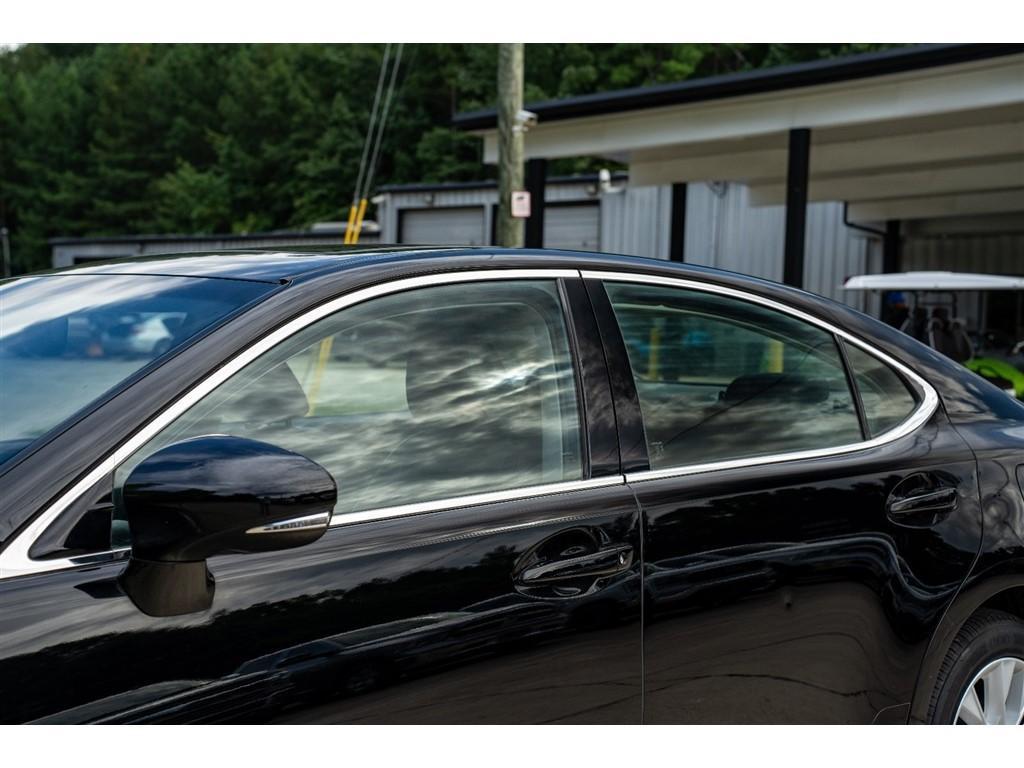 used 2013 Lexus ES 300h car, priced at $13,995