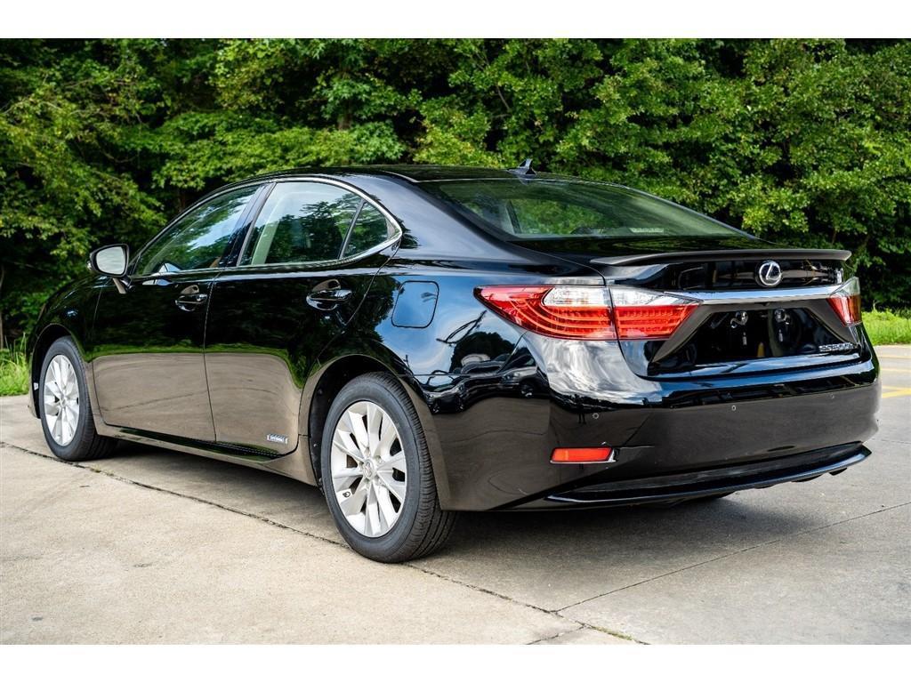 used 2013 Lexus ES 300h car, priced at $13,995