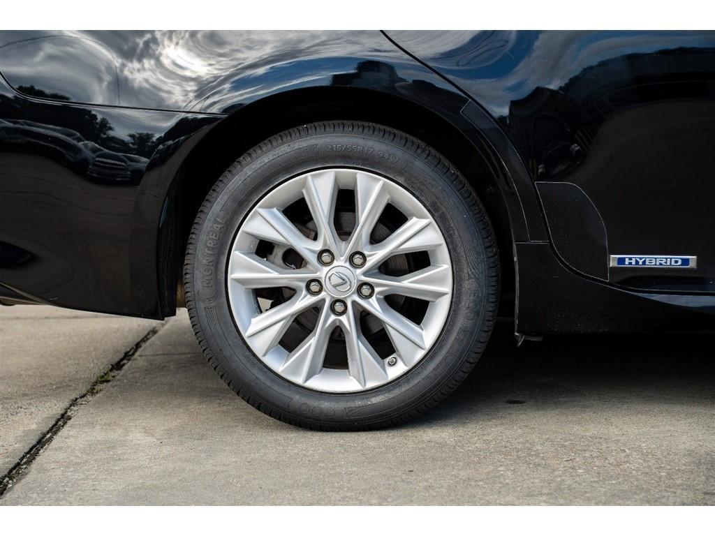 used 2013 Lexus ES 300h car, priced at $13,995