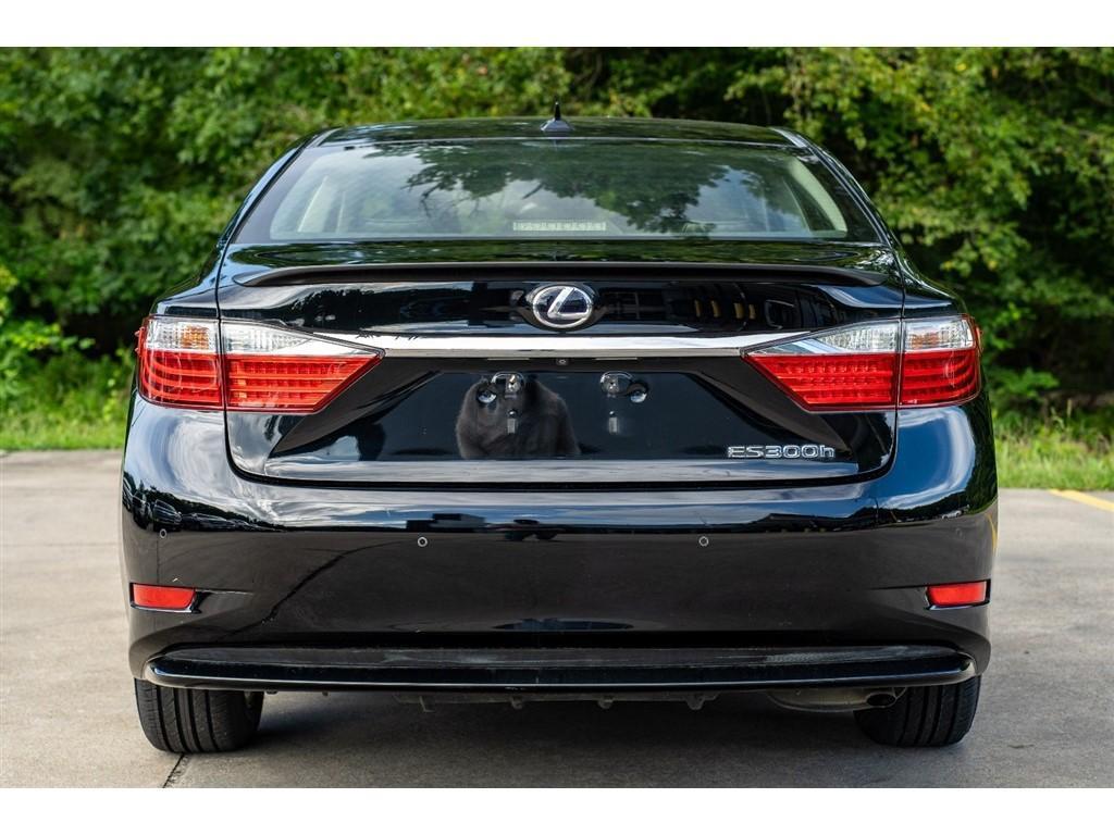 used 2013 Lexus ES 300h car, priced at $13,995