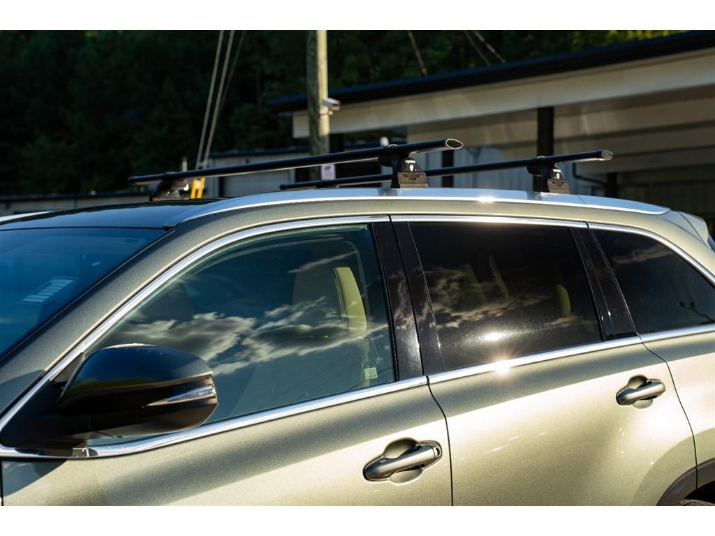 used 2016 Toyota Highlander car, priced at $18,995