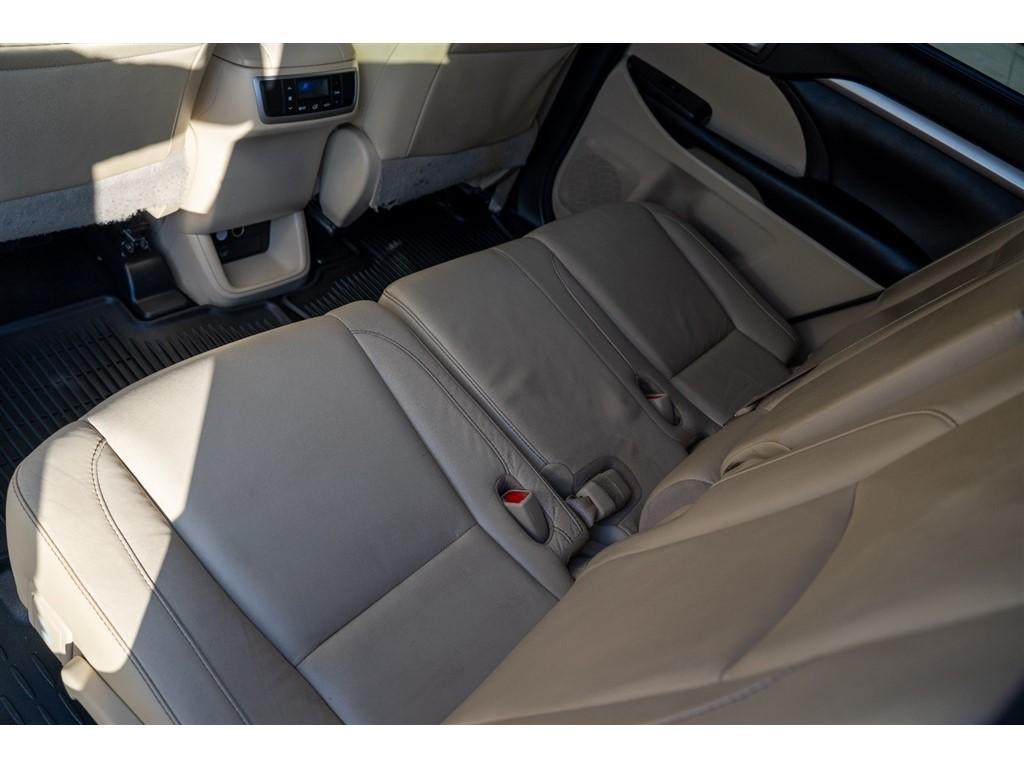 used 2016 Toyota Highlander car, priced at $18,995