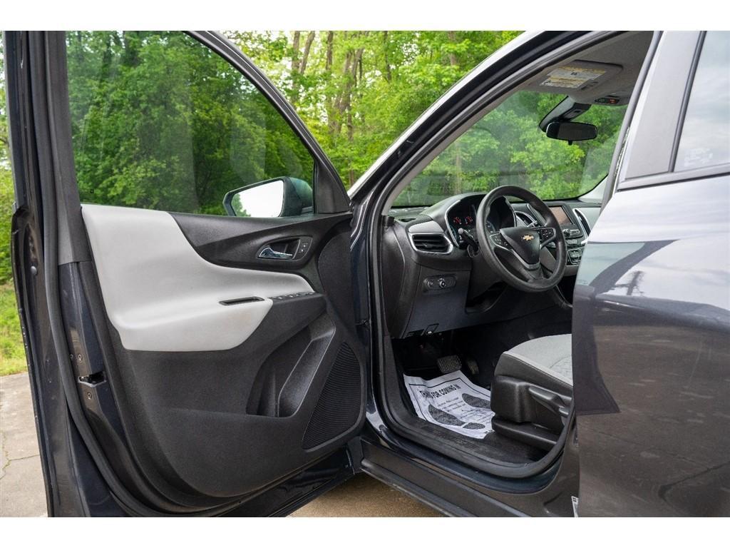 used 2022 Chevrolet Equinox car, priced at $17,495