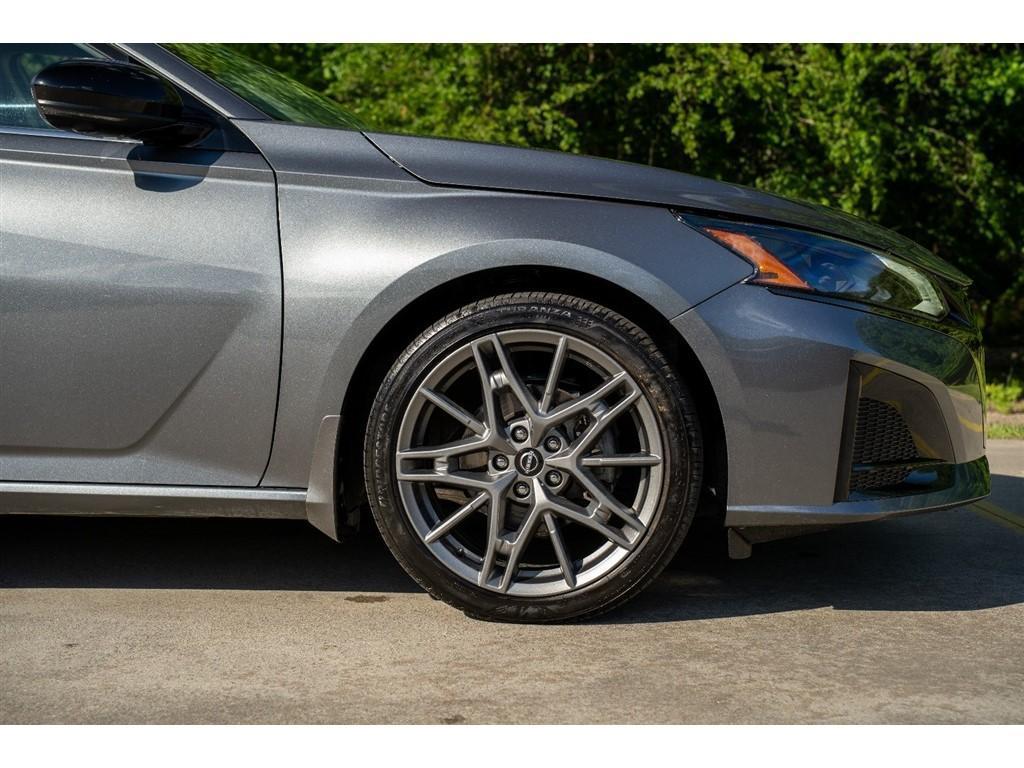 used 2023 Nissan Altima car, priced at $26,995