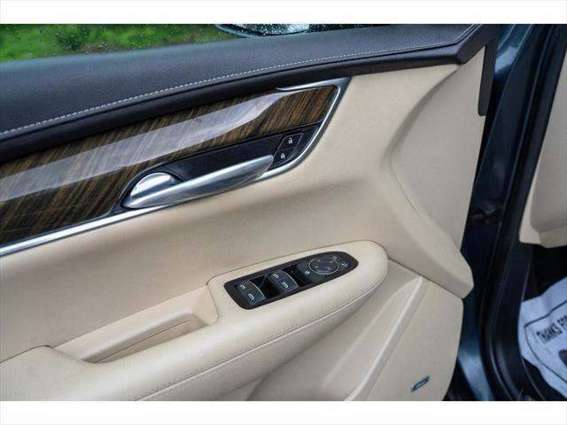 used 2019 Cadillac XT5 car, priced at $24,995
