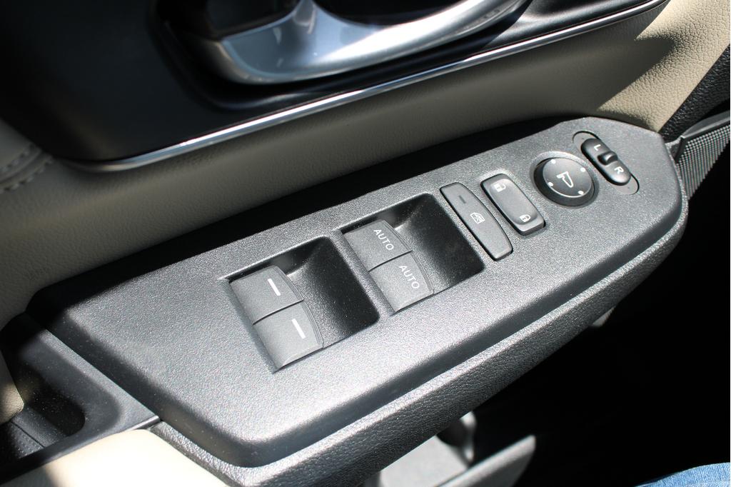 used 2022 Honda CR-V car, priced at $25,000